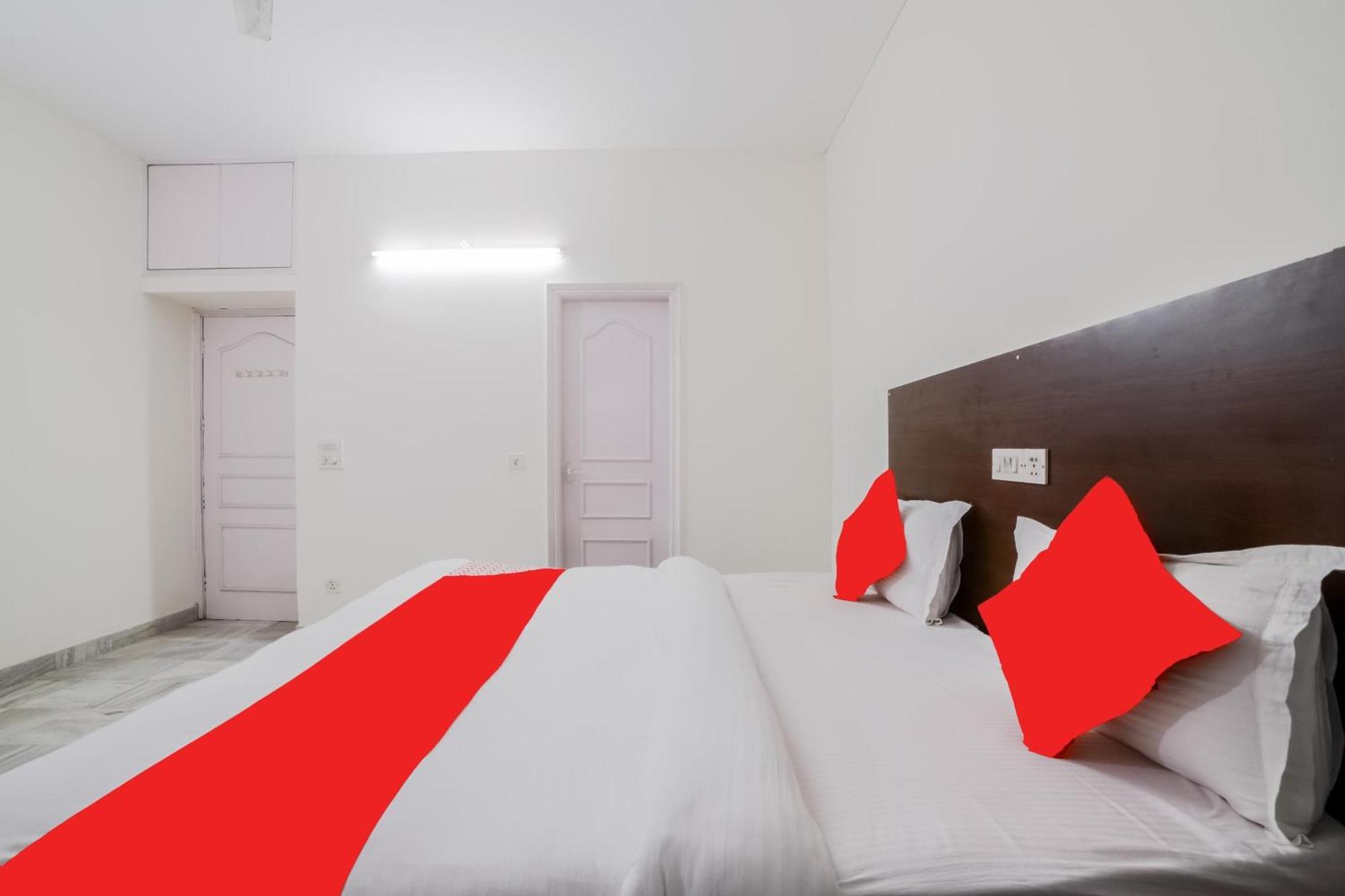 Hotel O Green Villa Нью-Дели Экстерьер фото