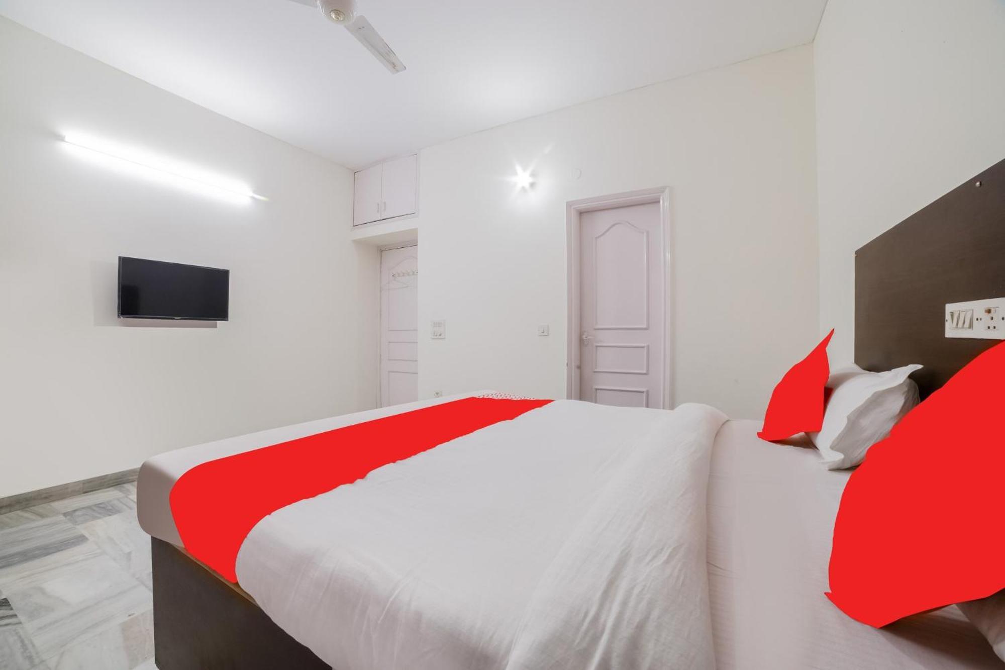 Hotel O Green Villa Нью-Дели Экстерьер фото