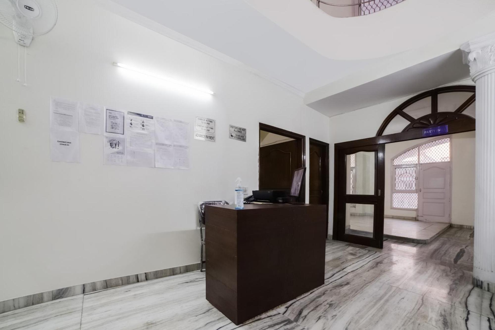 Hotel O Green Villa Нью-Дели Экстерьер фото